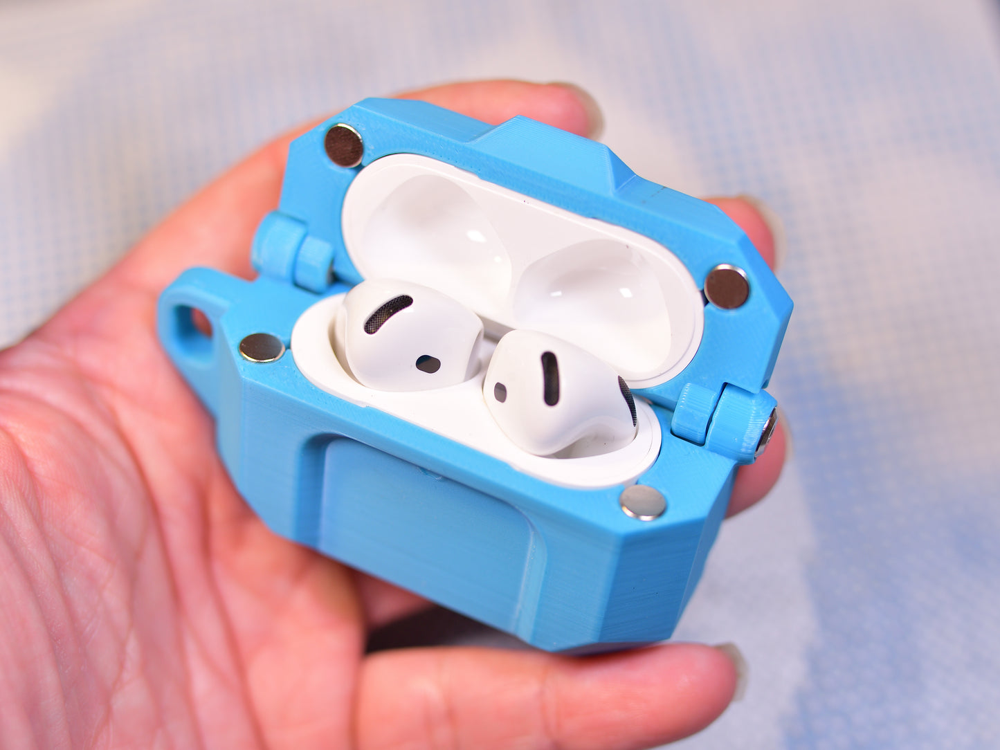 Hinged Mechanical AirPods 4 Case – No Adhesive, Screw-Based Design, 3D Printed Protective Case
